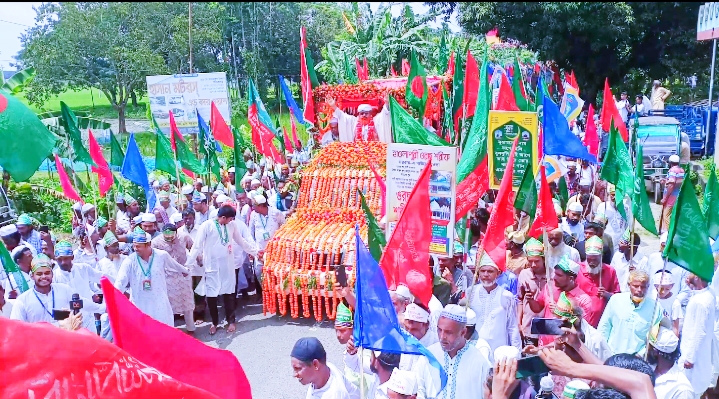 ঈদে মিলাদুন্নবী (সা.) উপলক্ষে নেত্রকোনায় জশনে জুলুস 