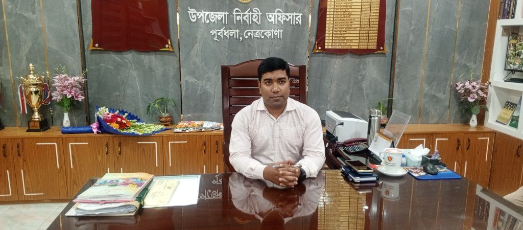 পূর্বধলায় নবাগত ইউএনও মোঃ আনিছুর রহমান খানের যোগদান