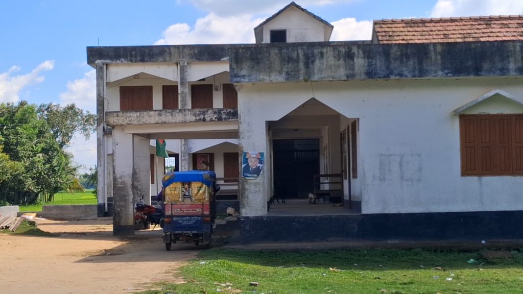চন্ডিগড় ইউপি’তে প্রশাসক অনুপস্থিত, সচিব’র দেখা মেলেনা