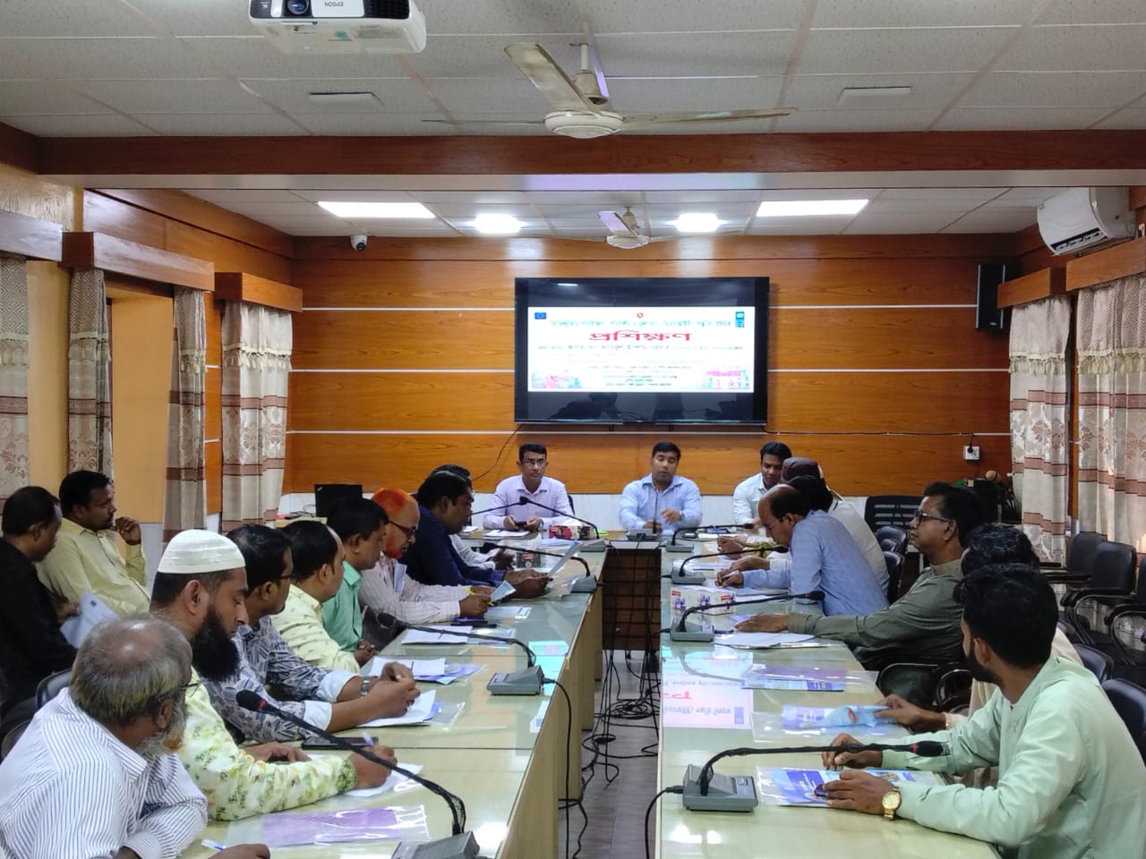 পূর্বধলায় গ্রাম আদালত বিকেন্দ্রীকৃত,পরিদর্শন ও মূল্যায়ন পদ্ধতি বিষয়ক প্রশিক্ষণ অনুষ্ঠিত 