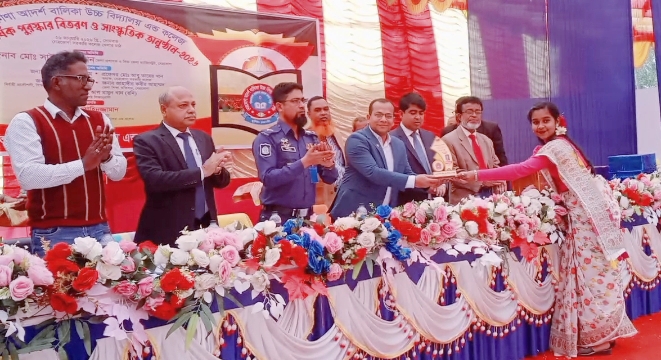 নেত্রকোনা আদর্শ বালিকা উচ্চ বিদ্যালয় এড কলেজের বার্ষিক পুরষ্কার বিতরণ ও সাংস্কৃতিক অনুষ্ঠান অনুষ্ঠিত 