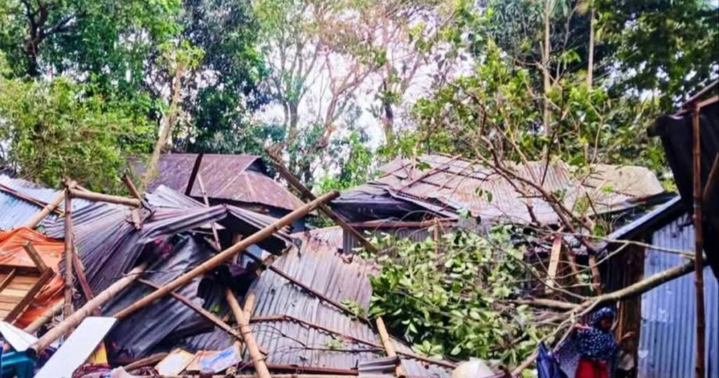 পূর্বধলায় কাল বৈশাখী ঝড় ও শিলাবৃষ্টিতে ঘরবাড়ি-ফসলের ব্যাপক ক্ষয়ক্ষতি