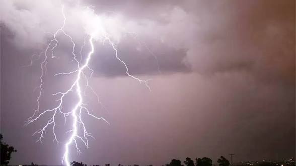 নেত্রকোনায় বজ্রপাতে  দুই জনের মৃত্যু 