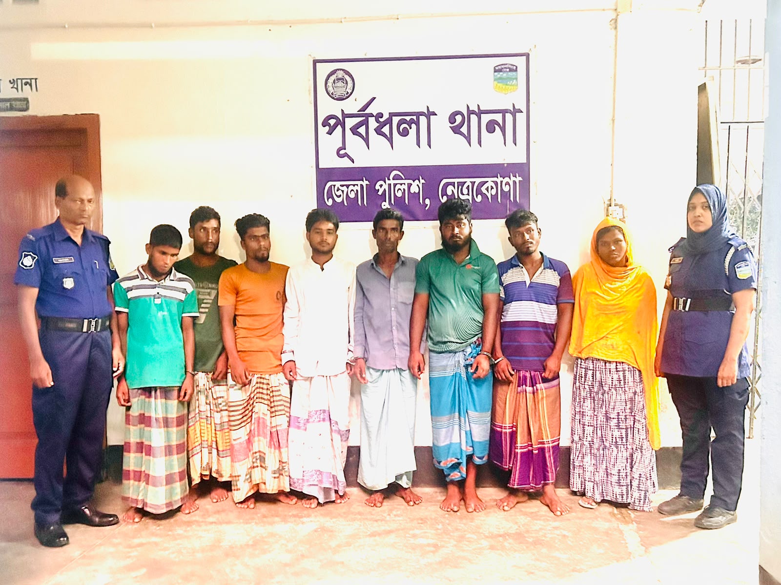 পূর্বধলায় অশ্লীল ভিডিও চক্রের অভিযান, নারীসহ ৮ জন গ্রেপ্তার