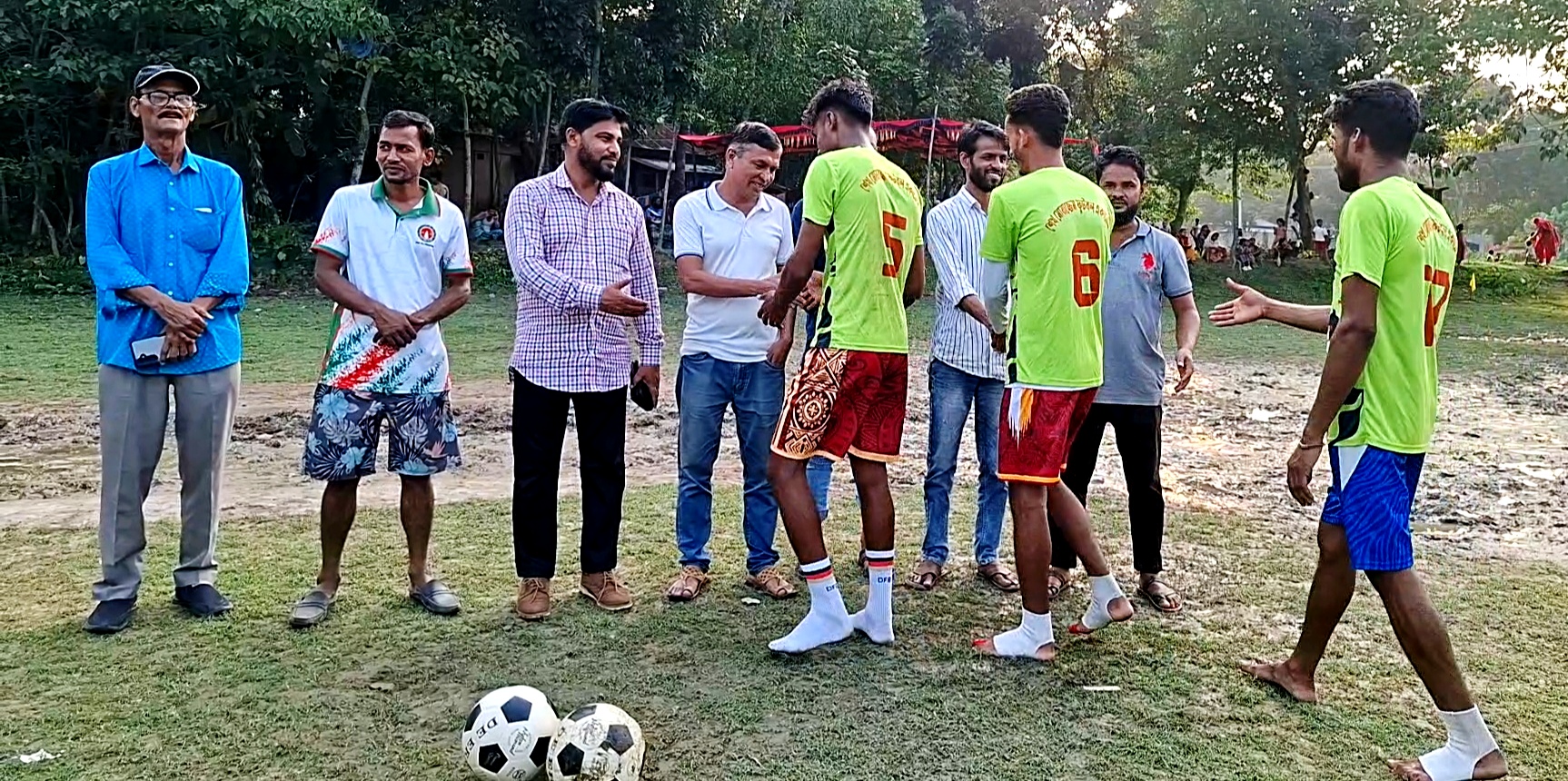 নেত্রকোনায় আনন্দ বাজার মিনি ফুটবল টুর্নামেন্টের শুভ উদ্বোধন 