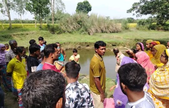 বালিয়াডাঙ্গীতে পুকুর থেকে অন্তঃসত্ত্বা নারীর মরদেহ উদ্ধার