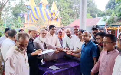 পূর্বধলায় পূজা মণ্ডপ পরিদর্শনে আবু তাহের তালুকদার